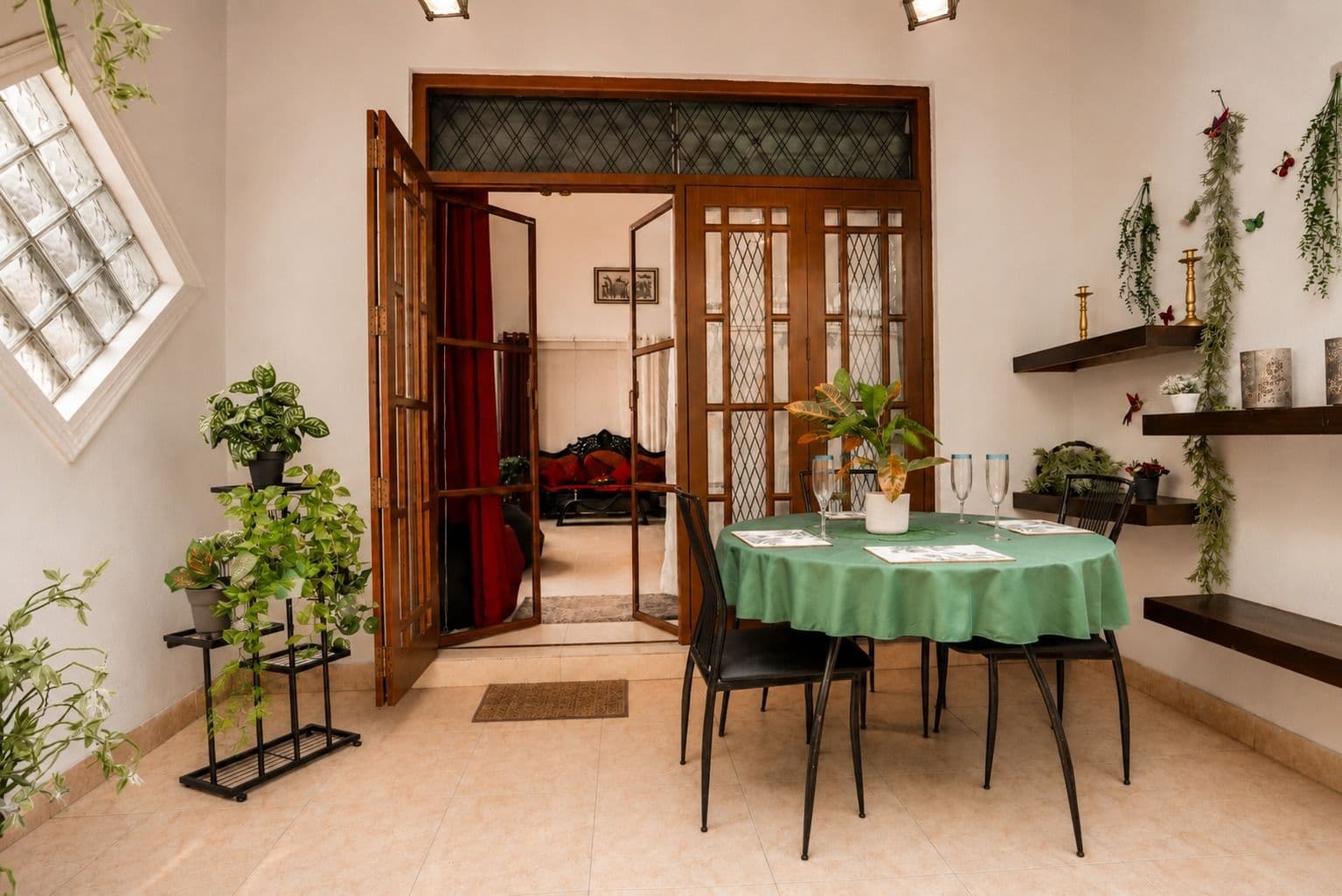 Courtyard, a step away